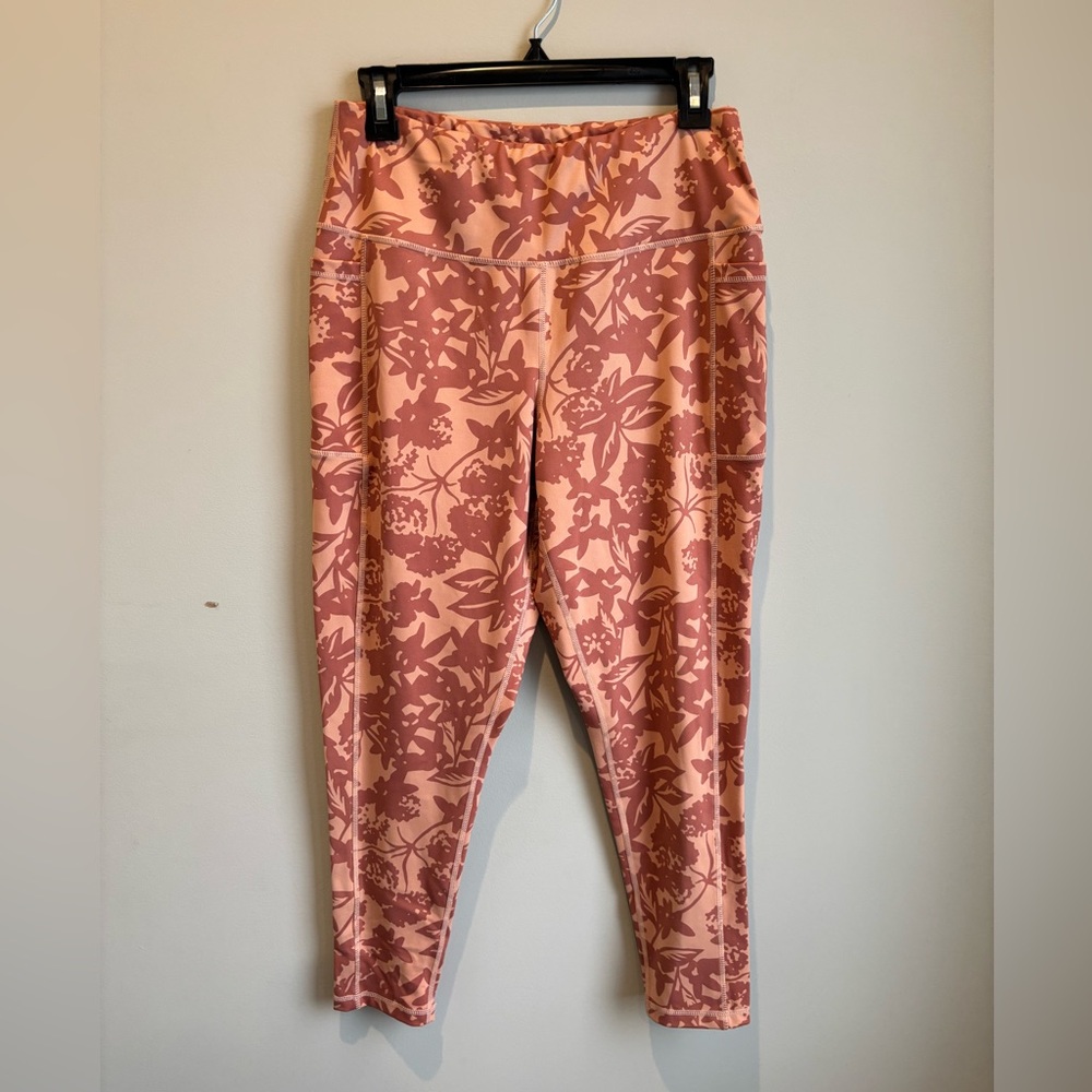 DIp Floral Leggings new without tags size Large